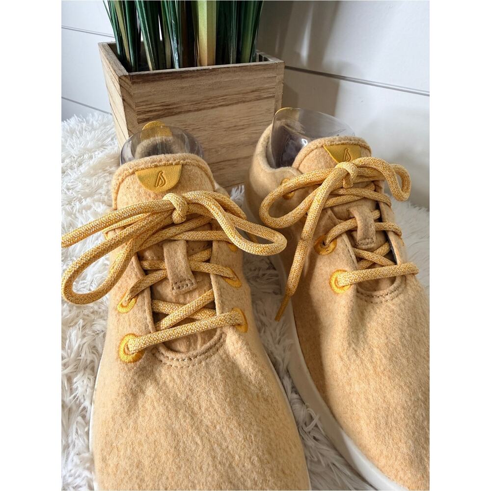 Allbirds Women’s Merino Wool Runners Lace Up Walking Sneakers Turk Yellow Size 9 - Picture 3 of 9